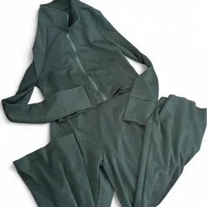 forest green two-piece lounge set in size XL thumbnail 1