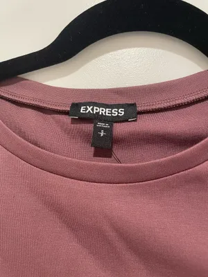 Express Top Women’s Small Short Sleeve thumbnail 4
