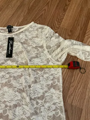 Feathers Cream Floral Lace Long-Sleeve Top Size 1X thumbnail 4