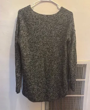 Old Navy Black and White Sweater thumbnail 2