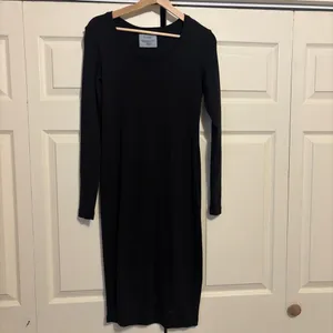 Tonle Black Long Sleeve Scoop Neck Fitted Midi Dress | Size Large thumbnail 3