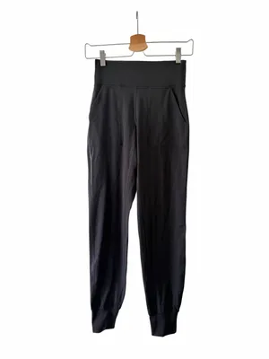 Lululemon Align Jogger 28" Size 4 thumbnail 3