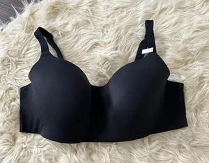 NWT Victoria's Secret PINK Marshmallow Lightly Lined Wireless Comfy Bra Black XL thumbnail 1
