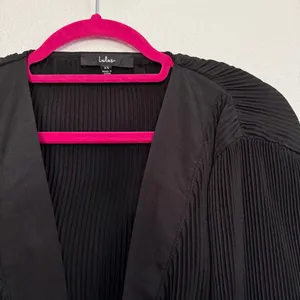 Lulus Sweet Victory Black Pleated Tie Front Long Sleeve Peplum Top XS thumbnail 4