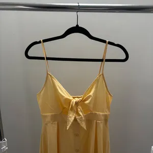 SHEIN Sunny Yellow Tie-Front Spaghetti Strap Button Dress thumbnail 4