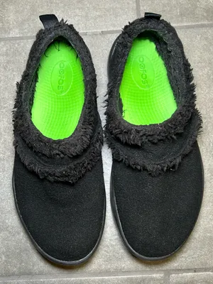 Oofos OOcoozie Black Sherpa Low Slip On Sneakers Women’s Shoe Size 9 thumbnail 2