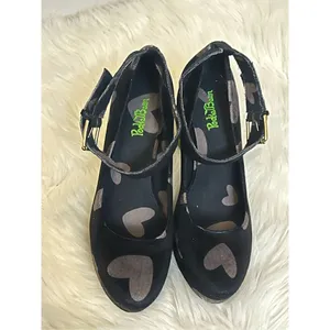 Pocketbean Retro Funky Black Heart Print Froggy Heel Shoes 9 thumbnail 5