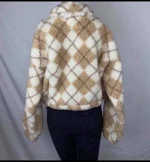 NEW Hollister sweater thumbnail 6