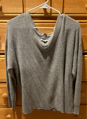 sweater thumbnail 1