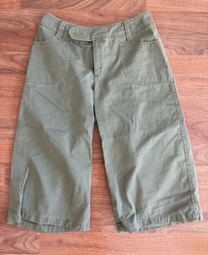 Capri Shorts Green Size XS thumbnail 1