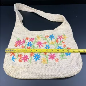 Vintage Women's Beige Floral Crochet Shoulder/Tote Bag SKU 5250 thumbnail 6