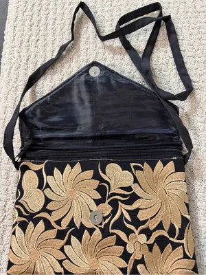 Black & Gold Floral Embroidered Clutch Crossbody Evening Bag. NWOT thumbnail 6