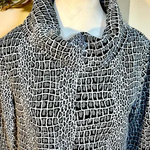 Tyler Boe Kim Print Cowl Neck Tunic Top Snake Print 3/4 Sleeve Stretch Knit~S💛 thumbnail 7