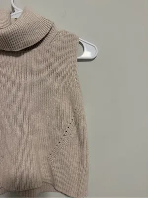 French Connection Sleeveless Turtleneck Knit Vest in Cream thumbnail 2