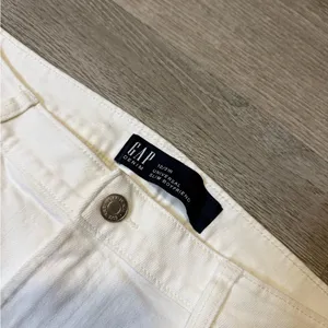 •GAP• UNIVERSAL SLIM BOYFRIEND JEANS thumbnail 4