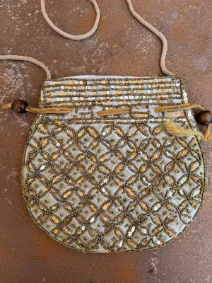 Free People Vtg classy Gold and white beaded crossbody clutch purse #boho #festival #artisan #goingout thumbnail 3