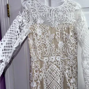 Elegant Ivory White & Nude Embroidered Lace Bohemian Dress With Rhinestone Belt thumbnail 5