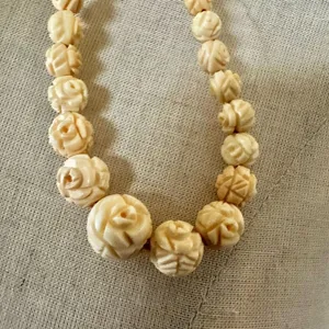 Vintage Hand-Carved Bone Bead Necklace with Floral Detail thumbnail 4