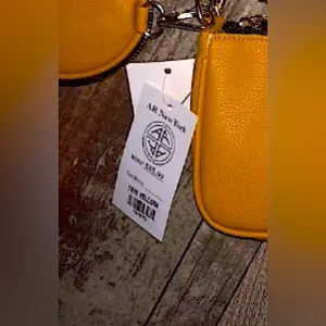 AR New York all in one shoulder bag Available in tan & brown & mustard thumbnail 8