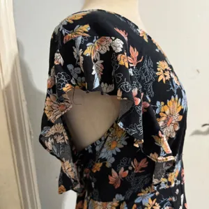 Xhilaration Black Floral Button Front Midi Dress XXL Flutter Sleeve Pockets Boho thumbnail 8