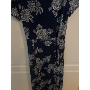 Lulus‎ Navy Blue Floral Maxi Wrap Dress Short Sleeve V-Neck Rayon XS thumbnail 8