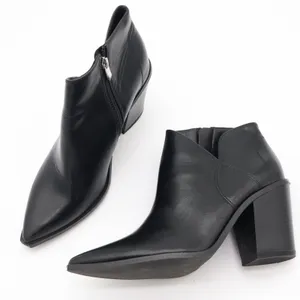 Womens Black Faux Leather Pointed Toe Block Heel Ankle Booties Side Zip Size 10 thumbnail 2
