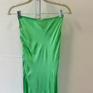Topshop Green Satin Bias Cut Midi Skirt High Waisted Emerald US 0 thumbnail 3