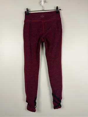 Beyond Yoga Adagio strappy ballet leggings in black & Merlot size XS thumbnail 5