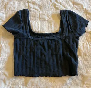 Aerie Square Neck Cropped Top thumbnail 1
