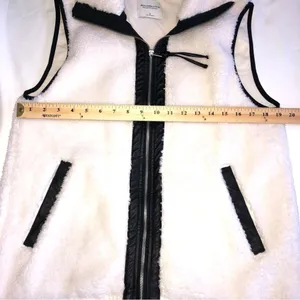 Abercrombie & Fitch Soft A&F Sherpa Fleece Vest Off White Black Size Small Zip thumbnail 4