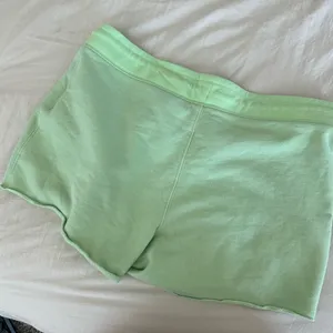 Y2K gap sweat shorts thumbnail 4