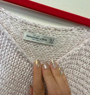 Abercrombie sweater thumbnail 5