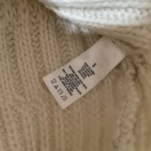 Aeropostale Cottagecore Chunky Knit Cream Oversized Turtleneck Sweater Small thumbnail 3