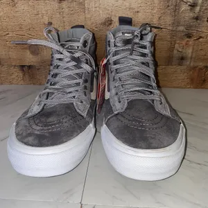 Vans Grey SK8-Hi Rabbit Frost Skate Shoes New with tags Mismatched thumbnail 4