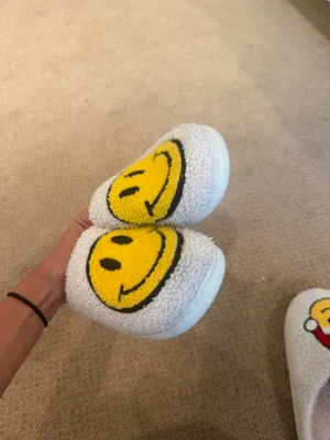 Yellow Smiley Slippers Amazon Face thumbnail 2