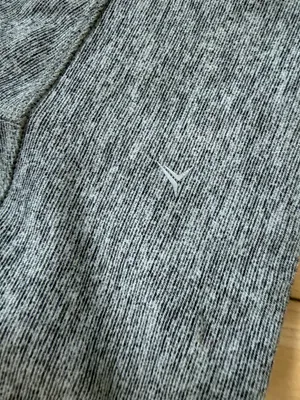 Old Navy Active Grey Heathered Space Dye Crop Leggings Size XS thumbnail 6