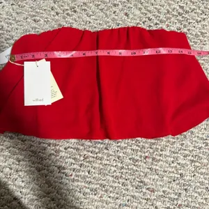 NWT Aritzia Wilfred Bonaventure Red Bouncy Tube Strapless Crop Top- Size Small thumbnail 9