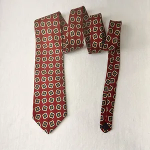 Vintage Brooks Brothers Makers England Men's Tie Silk Red Geometric Necktie thumbnail 7
