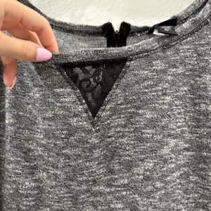 Torrid Heather Gray & Black Lace Raglan Sleeve Tee Back Zip - Size 00 (10) thumbnail 2