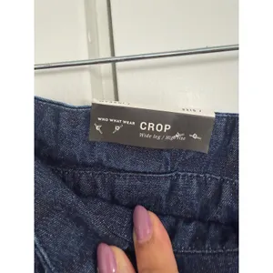 Who What Wear Womens 16 Dark Wash Denim High Rise Wide Leg Crop Pants NWT thumbnail 8
