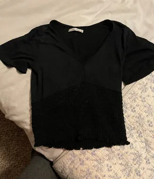 Black Size S thumbnail 1