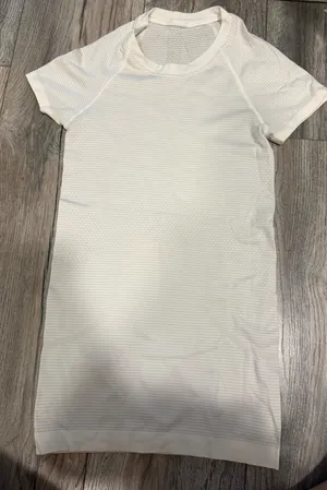 White Lululemon Hip Length Swiftly Tech 0 thumbnail 1