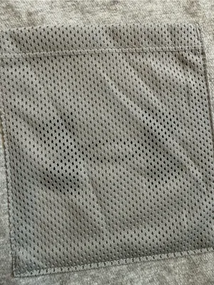 Under Armour Cropped Light Gray Crewneck Sweatshirt with Textured Chest Pocket thumbnail 3