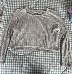 Me to We Women's Light Gray Waffle Knit Long Sleeve Sweater thumbnail 1