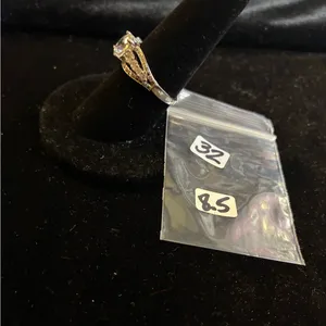 Elegant Silver tone Ring with Clear Gemstone size 8 1/2 thumbnail 2
