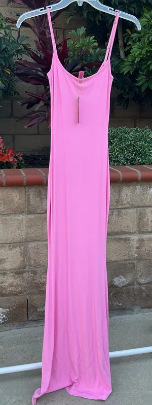 NWT RARE SKIMS Bubblegum Pink Dress Size S thumbnail 1