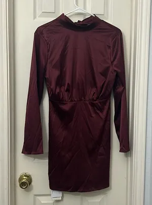 Commense burgandy Dress Size M thumbnail 1