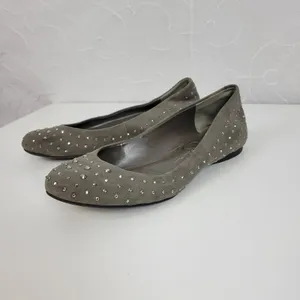 Jessica Simpson Womens Shoes Size 6.5 Gray Suede Studded Slip‎ On Ballet Flats thumbnail 3