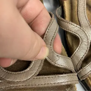 Naot corkbed‎ sandals size 40 Gold thumbnail 3
