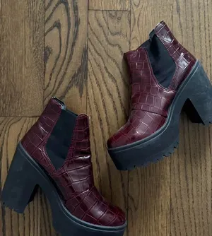 Platform Chelsea Booties in Burgundy Crocodile thumbnail 1